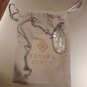 Kendra Scott necklace